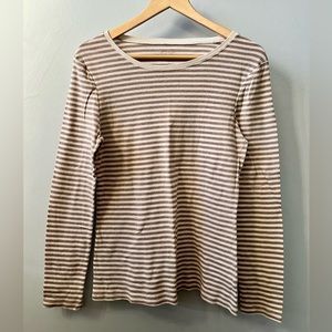 GAP striped T